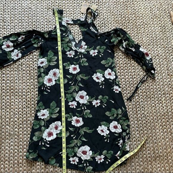 NWT American Eagle Cold Shoulder CutOut Long Sleeve Floral Dress Halter Neck XXS - Picture 13 of 15